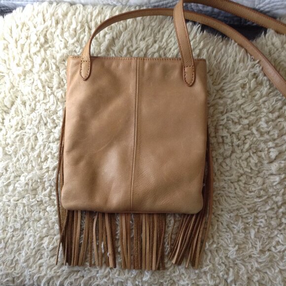 VTG Leather Margot Fringed Crossbody; Bohemian, hippie Vibes, Supple Tan Leather - Picture 4 of 6
